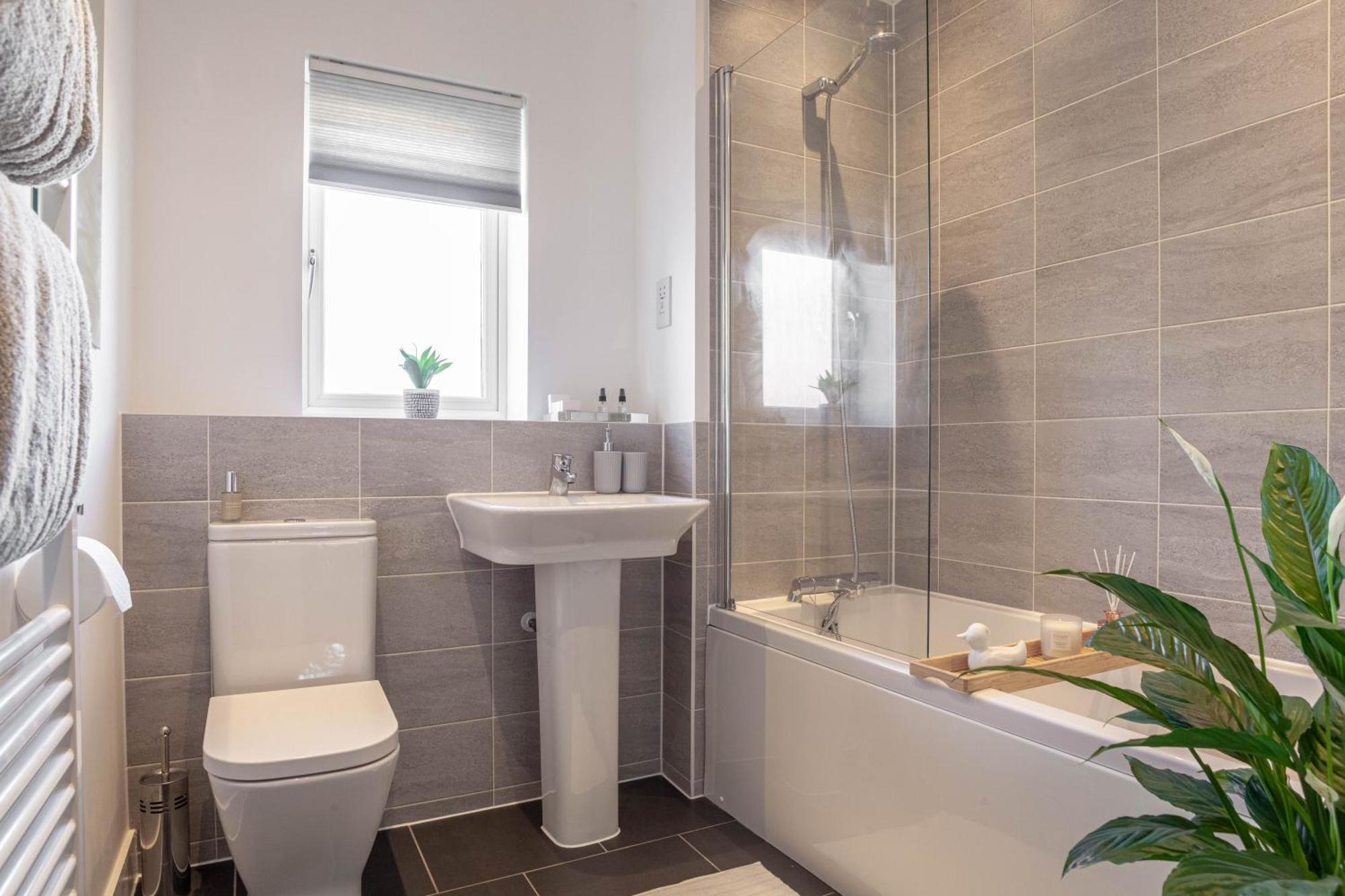 Modern 3 Bedroom House With Parking Bath Luaran gambar